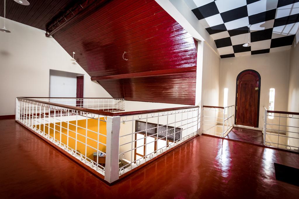 Dayanithi Guest House Jaffna Bagian luar foto
